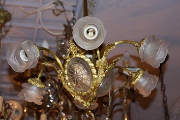 Французская люстра