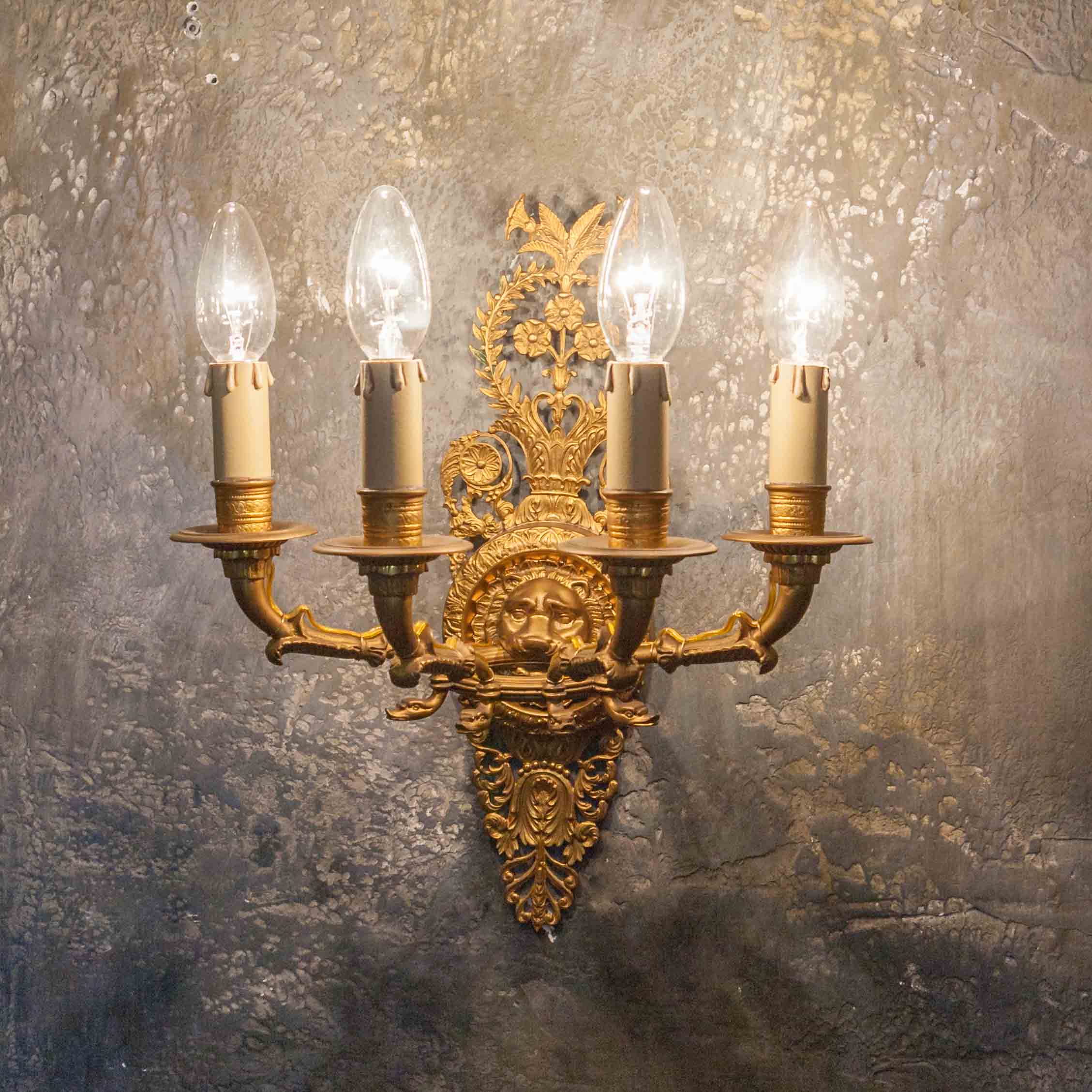 Старинные бра