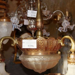 Старинная массиваная люстра